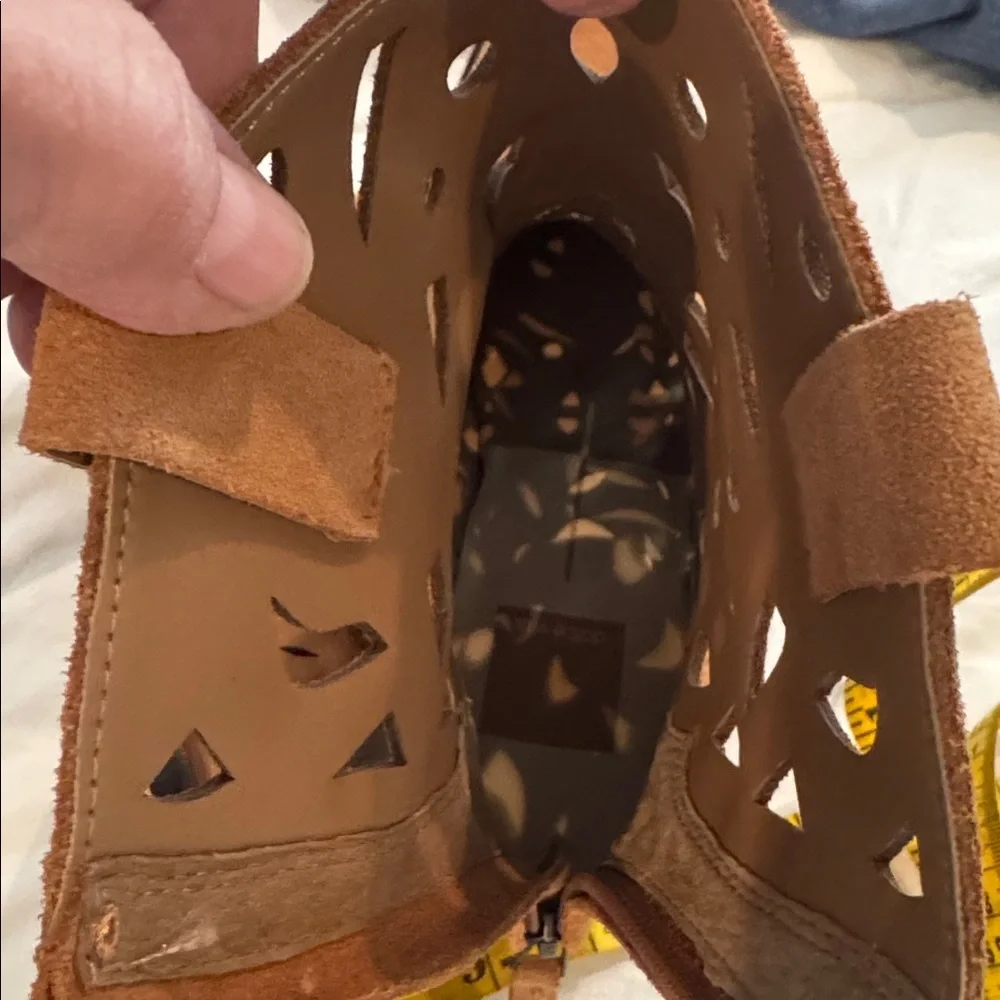 Dolce Vita 🎉Hp🎉NWOT tan bootie’s - Picture 6 of 8